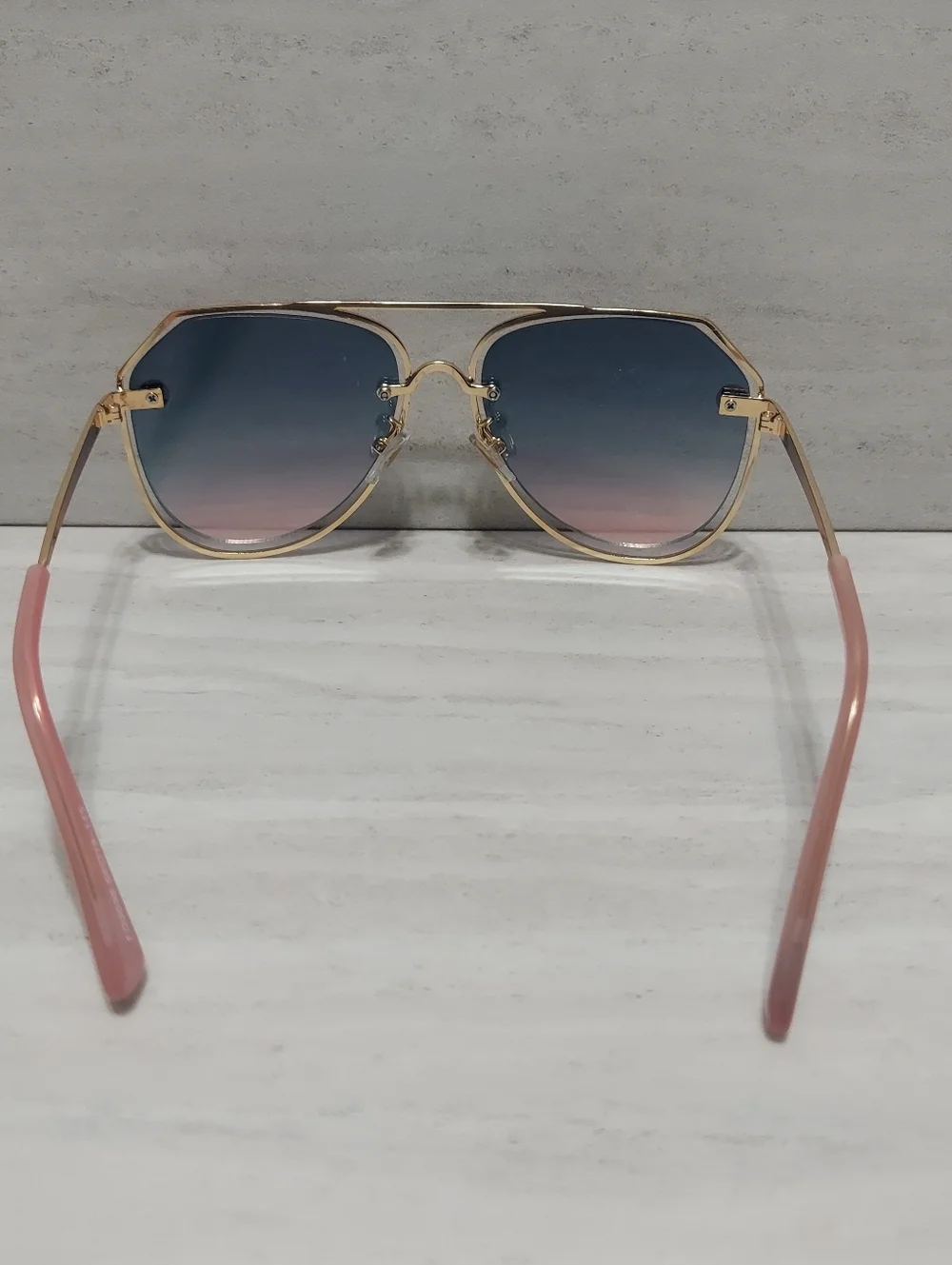 Fendi Pink Gradient Aviator Sunglasses - Gold Frame